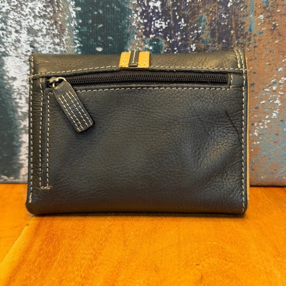 Vintage Minimalist Black‎ Pebbled Leather Continental Clutch Wallet (VGC)